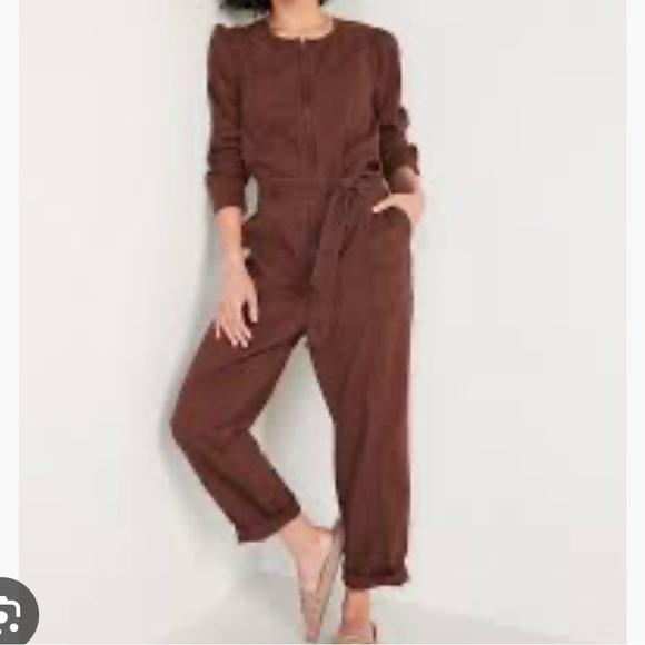 Old Navy Pants - Old Navy zip front long sleeve utility jumpsuit.